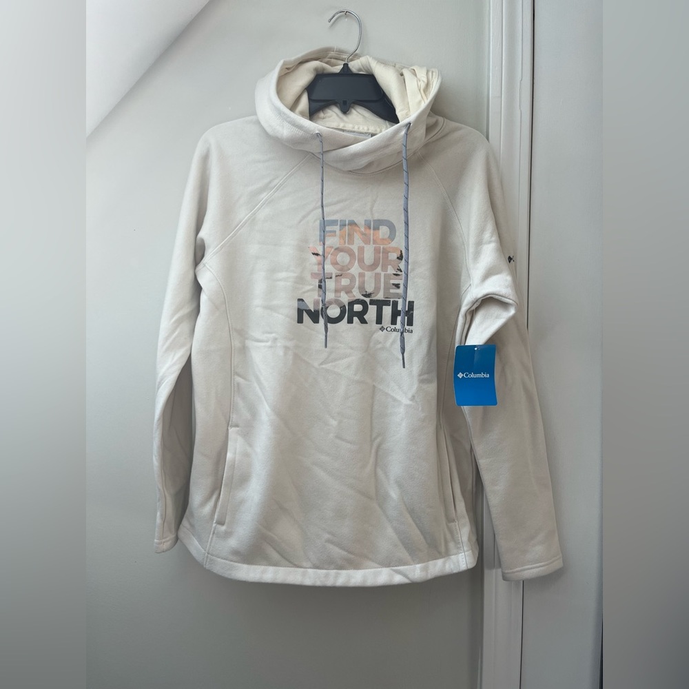 NWT | Women’s Columbia Sweatshirt | Size M